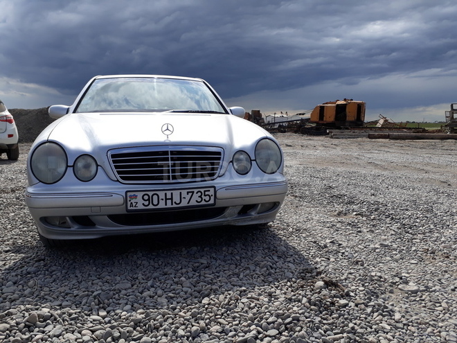 Mercedes E 320 2001, 389,153 km - 3.2 l - İmişli