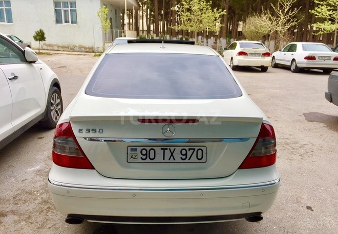 Mercedes E 350 2007, 180,000 km - 3.5 l - Bakı