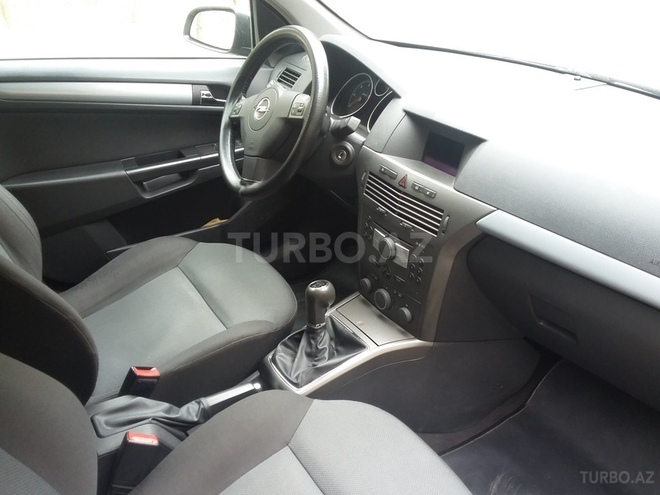 Opel Astra 2005, 205,000 km - 1.9 l - Bakı