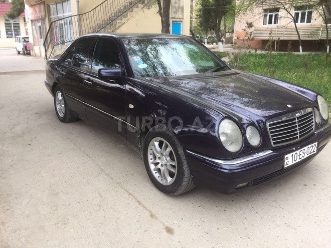 Mercedes E 280 1999, 177,900 km - 2.8 l - Sumqayıt