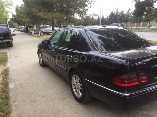 Mercedes E 280 1999, 177,900 km - 2.8 l - Sumqayıt