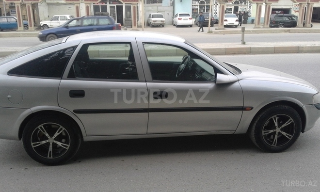 Opel Vectra 1998, 307,000 km - 2.0 l - Xaçmaz