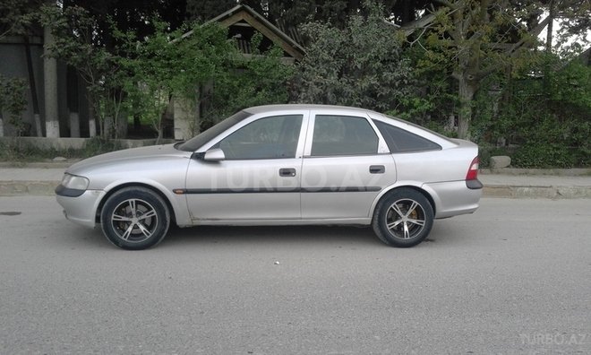 Opel Vectra 1998, 307,000 km - 2.0 l - Xaçmaz