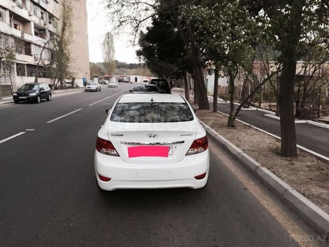Hyundai Accent 2012, 115,000 km - 1.6 l - Bakı