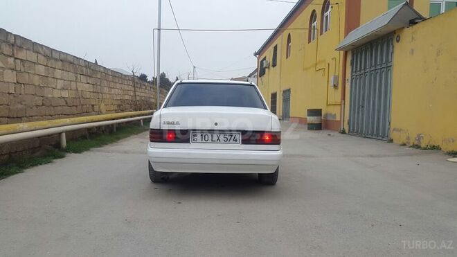 Mercedes 190 1985, 235,000 km - 2.0 l - Bakı