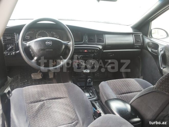 Opel Vectra 1996, 10,000 km - 1.6 l - Bakı