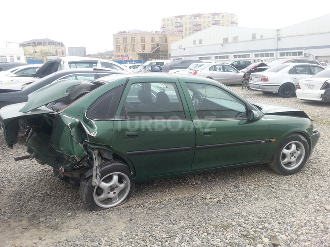 Opel Vectra 1996, 10,000 km - 1.6 l - Bakı