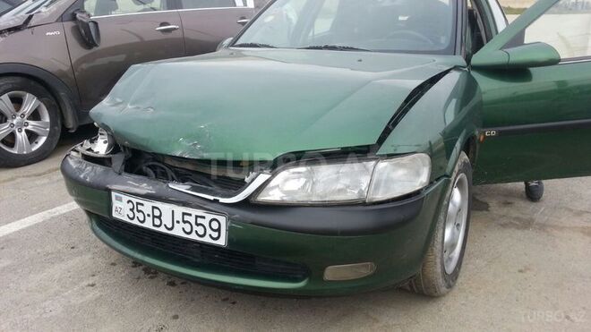 Opel Vectra 1996, 10,000 km - 1.6 l - Bakı