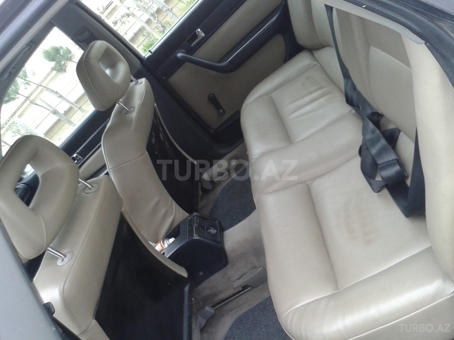 Audi  1992, 493,000 km - 2.5 l - Bakı