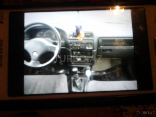 Opel Vectra 1992, 20,000 km - 1.6 l - Qax