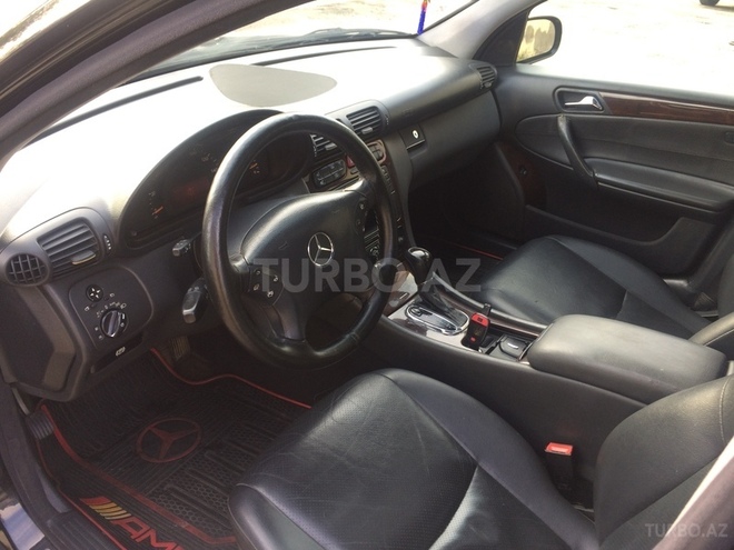 Mercedes C 240 2003, 243,000 km - 2.4 l - Şirvan