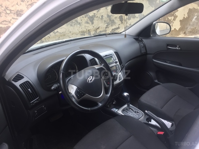 Hyundai i30 2011, 106,900 km - 1.6 л - Bakı