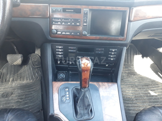 BMW 523 1999, 244,568 km - 2.5 l - Bakı