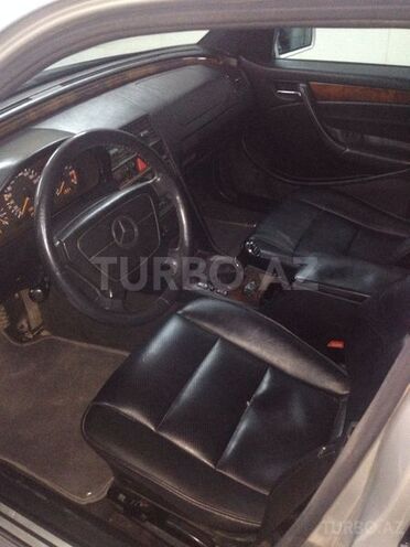 Mercedes C 200 1998, 154,000 km - 2.0 l - Bakı