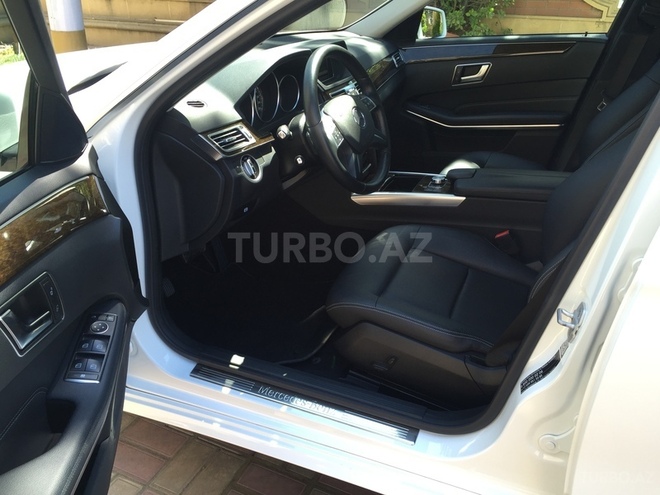 Mercedes E 200 2015, 19,300 km - 2.0 л - Bakı