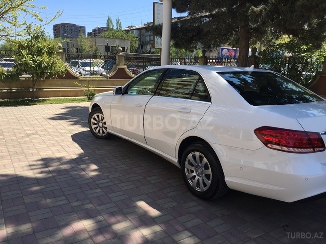 Mercedes E 200 2015, 19,300 km - 2.0 л - Bakı