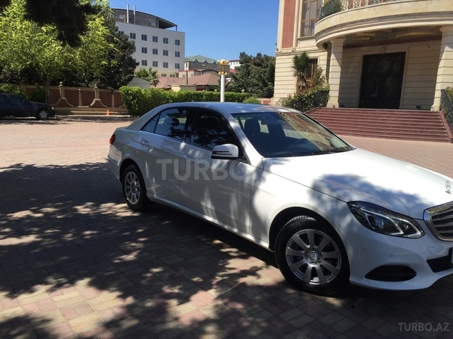 Mercedes E 200 2015, 19,300 km - 2.0 л - Bakı