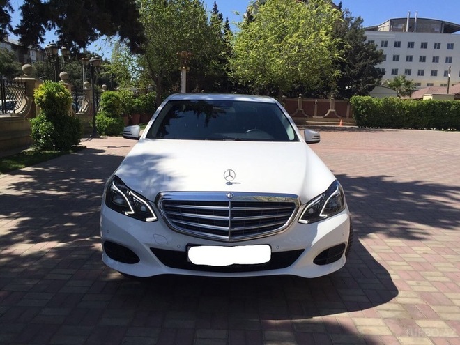 Mercedes E 200 2015, 19,300 km - 2.0 л - Bakı