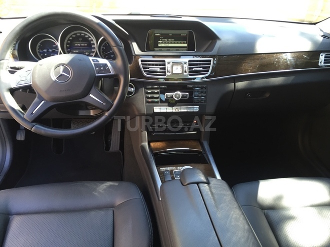 Mercedes E 200 2015, 19,300 km - 2.0 л - Bakı