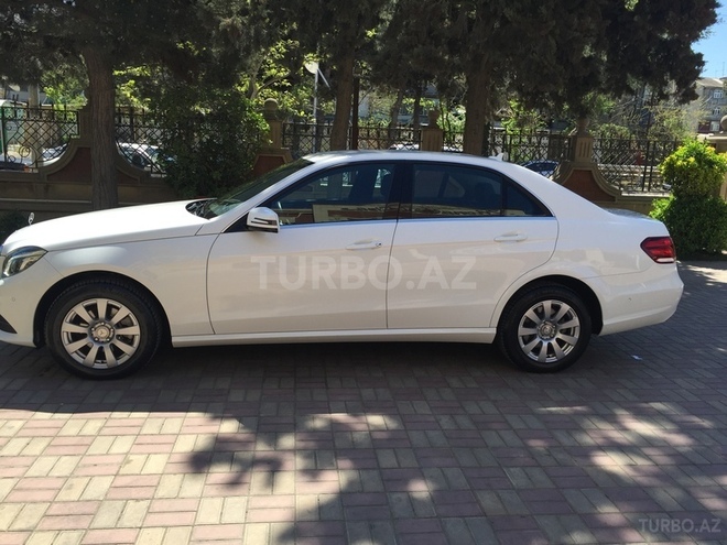 Mercedes E 200 2015, 19,300 km - 2.0 л - Bakı