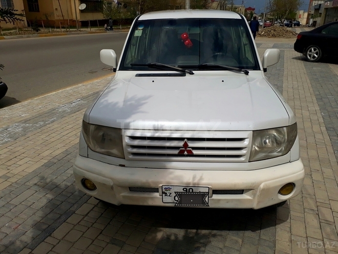 Mitsubishi Pajero io 1999, 149,000 km - 1.8 l - Bakı