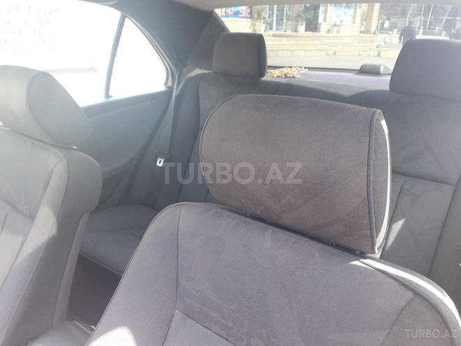 Mercedes E 200 1996, 240,000 km - 0.2 л - Bakı