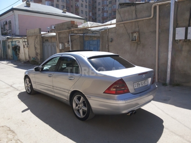 Mercedes C 200 2001, 260,000 km - 2.0 л - Bakı