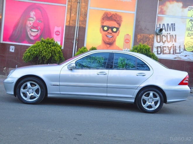 Mercedes C 240 2004, 225,000 km - 2.4 л - Bakı