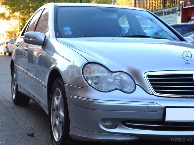 Mercedes C 240 2004, 225,000 km - 2.4 л - Bakı