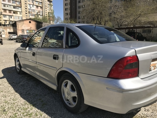 Opel Vectra 2000, 197,000 km - 1.6 l - Bakı
