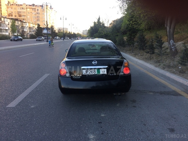 Nissan Altima 2005, 186,000 km - 2.5 л - Bakı