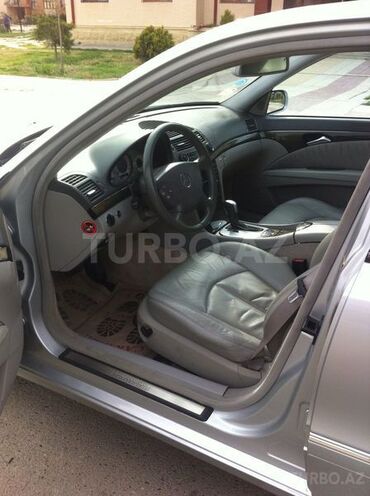 Mercedes E 240 2003, 185,000 km - 2.6 l - Mingəçevir