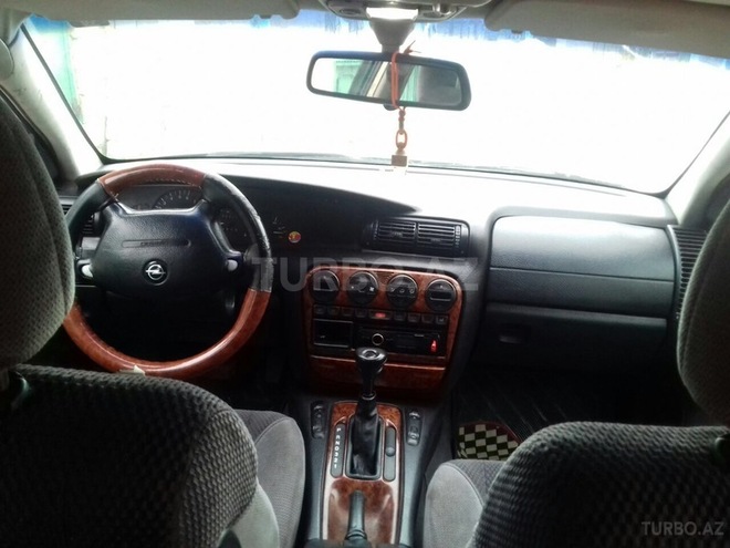 Opel Omega 1996, 310,000 km - 2.0 л - Bakı