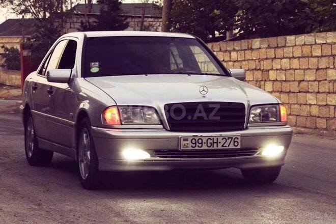 Mercedes C 220 1999, 229,000 km - 2.2 l - Bakı