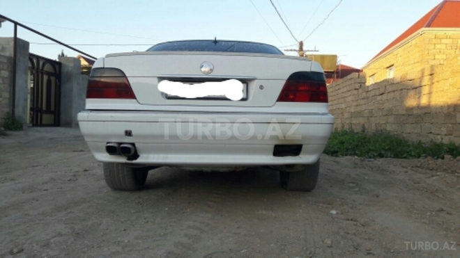 BMW 728 1997, 293,980 km - 0.4 l - Bakı