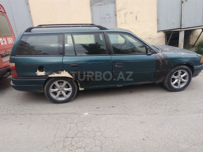 Opel Astra 1997, 200,000 km - 1.6 l - Sumqayıt