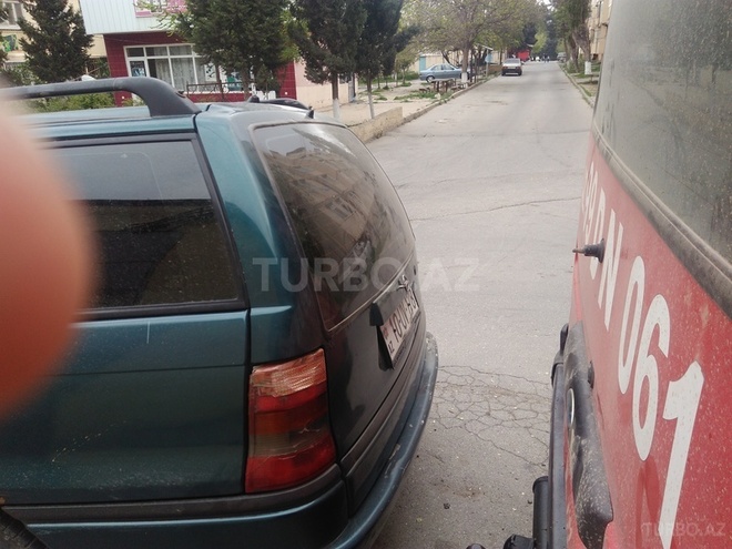 Opel Astra 1997, 200,000 km - 1.6 l - Sumqayıt