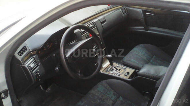 Mercedes E 220 1998, 380,000 km - 2.2 l - Bakı