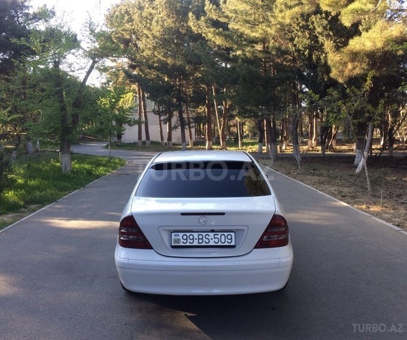 Mercedes C 220 2001, 230,000 km - 2.1 l - Sumqayıt
