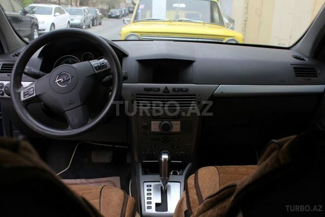 Opel Astra 2006, 252,500 km - 1.9 l - Bakı