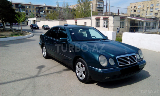 Mercedes E 220 1998, 390,000 km - 2.2 l - Bakı