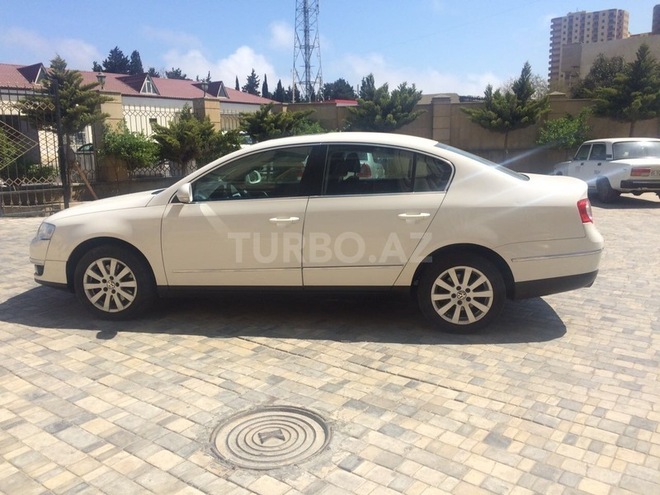 Volkswagen Passat 2011, 110,379 km - 1.8 л - Bakı