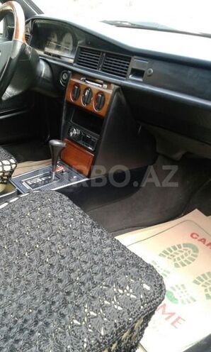 Mercedes 190 1993, 303,000 km - 2.0 l - Bakı