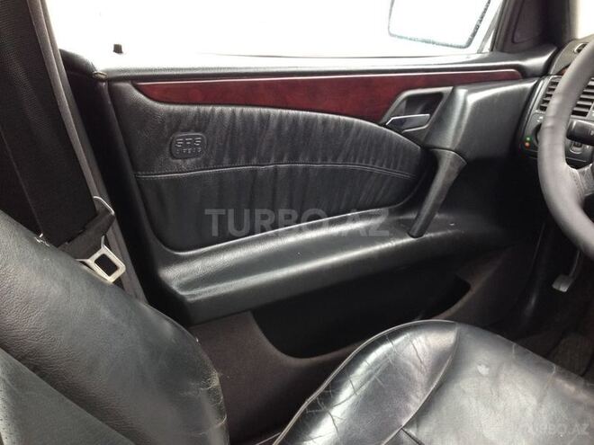Mercedes E 300 1999, 333,524 km - 3.0 l - Lənkəran