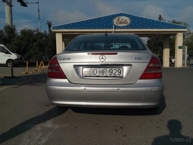 Mercedes E 270 2003, 270,000 km - 2.7 l - Bakı