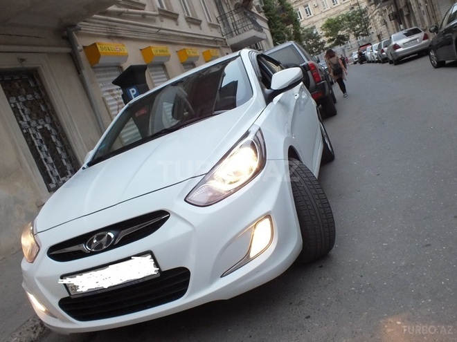 Hyundai Accent 2012, 79,000 km - 1.6 l - Bakı