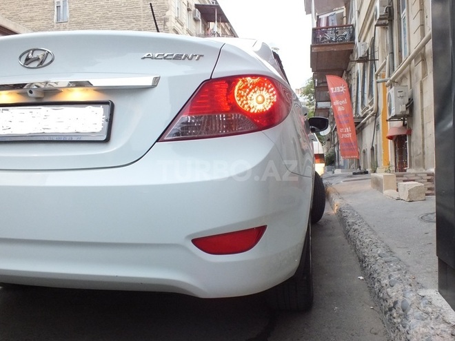 Hyundai Accent 2012, 79,000 km - 1.6 l - Bakı