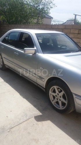 Mercedes E 230 1995, 370,000 km - 2.3 l - Şirvan