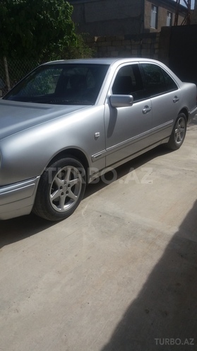 Mercedes E 230 1995, 370,000 km - 2.3 l - Şirvan