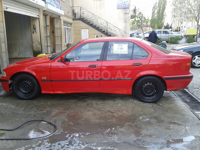 BMW 318 1993, 355,000 km - 1.9 l - Sumqayıt